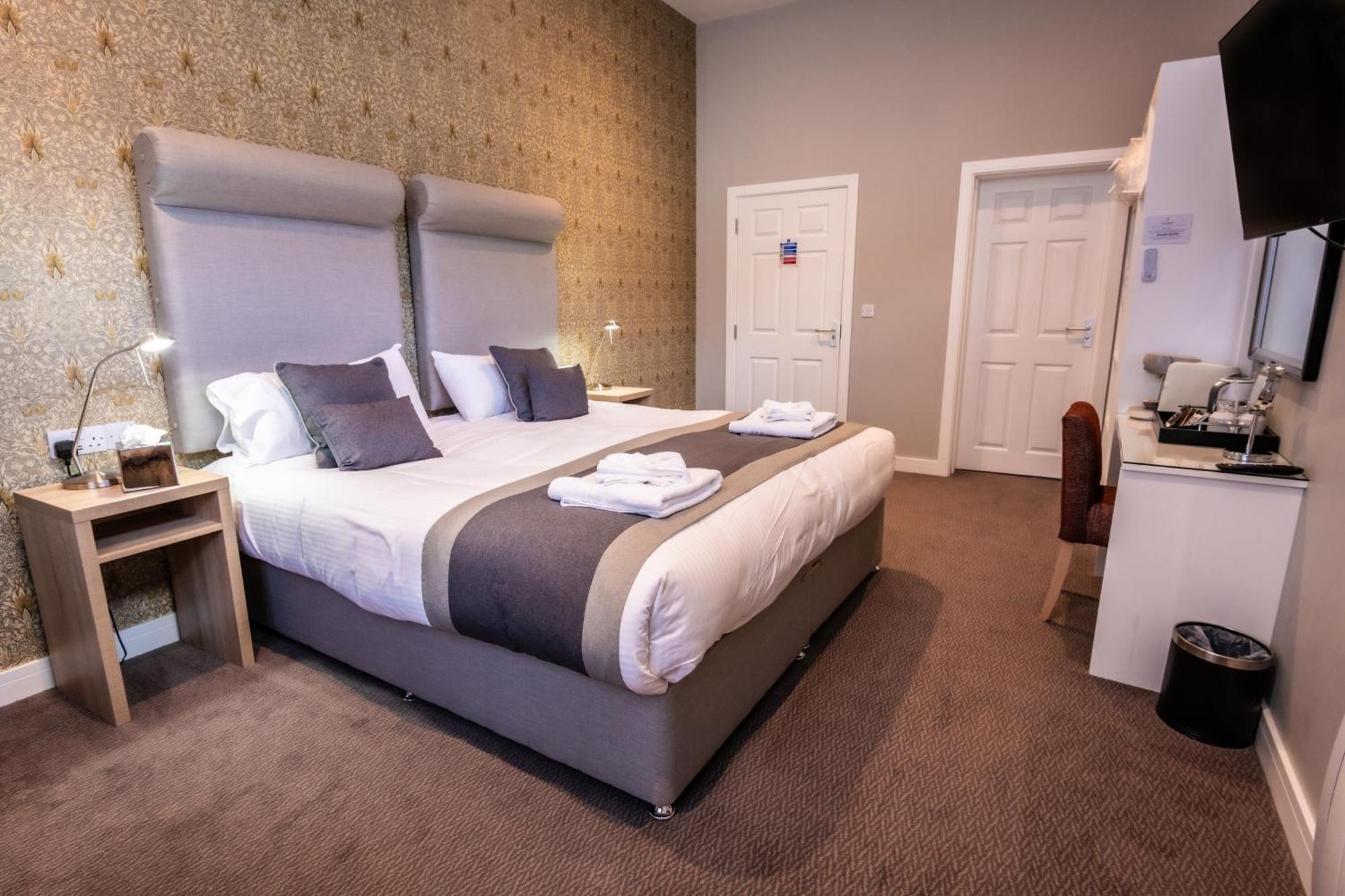 The Lamplighter Dining ~ Rooms Windermere Εξωτερικό φωτογραφία
